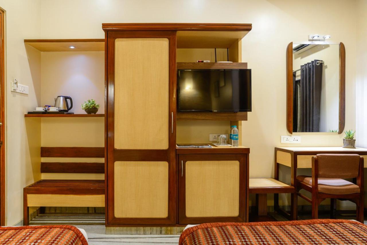 Hotel Ameya Mumbai Exterior photo
